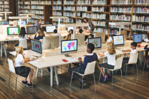 学校にデジタルホワイトボードを導入するメリットとは